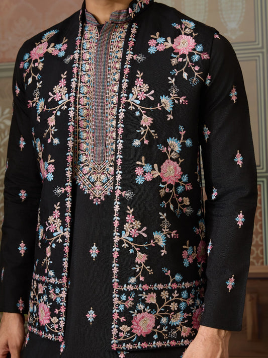 Ensemble Kurta Homme Veste Koti Noir avec broderies fleurs COLLECTION VINNY