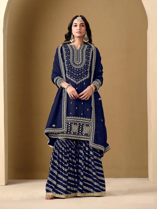 Ensemble Sharara bleu marine en soie artificielle avec broderie au fil et sequins