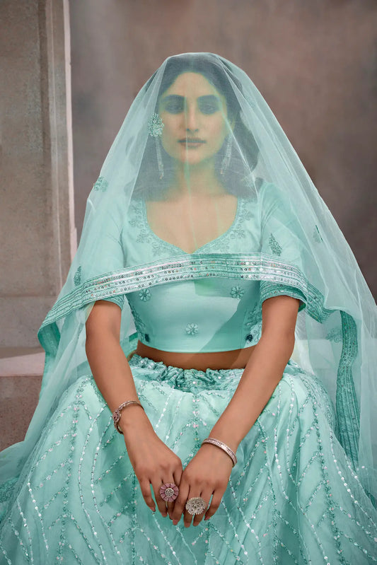 Lehenga Choli Bleu Turquoise en Tulle | Broderies de Fils et Sequins
