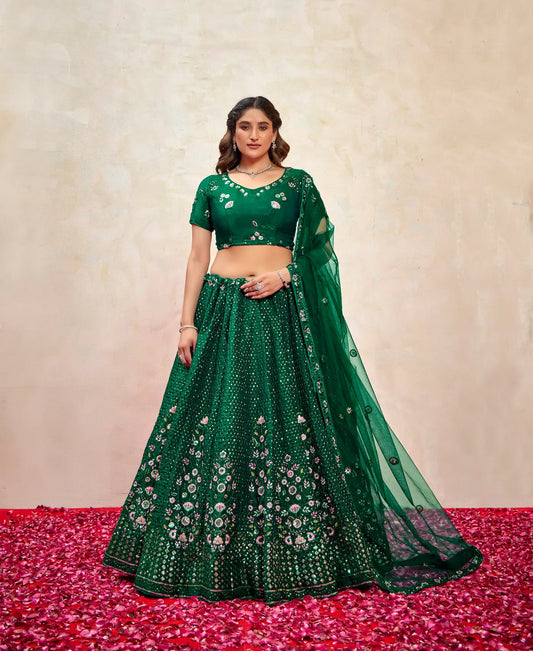 Lehenga Choli en filet vert avec broderie au fil et sequins