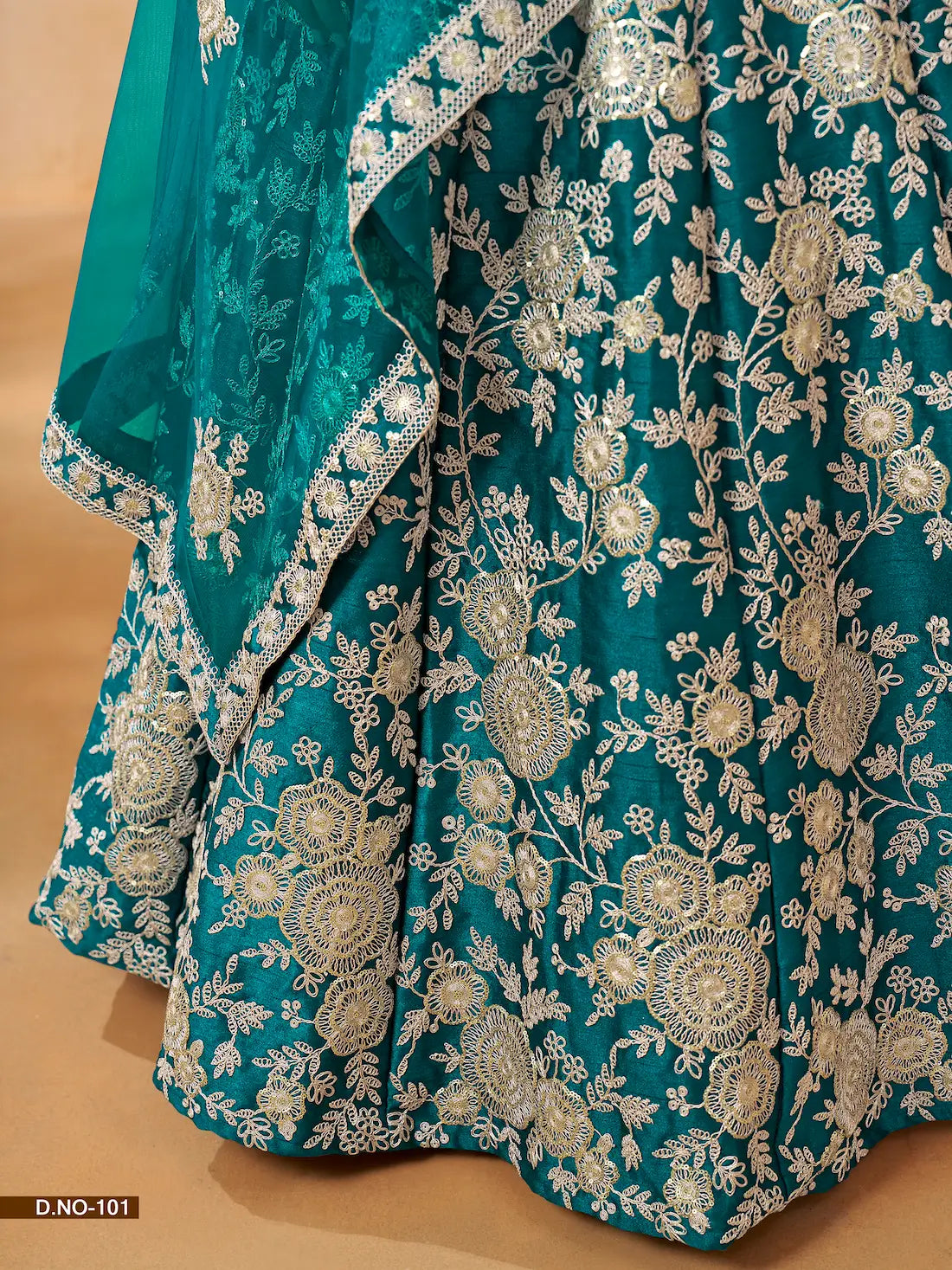 Lehenga choli en soie artificielle bleu sarcelle avec broderie en fils et sequins