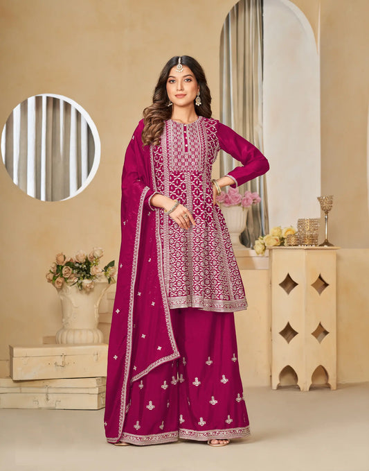 Ensemble palazzo rose en tissu Chinon avec broderie en fil et sequins