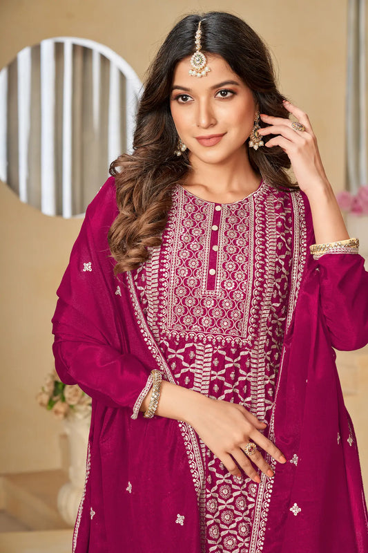 Ensemble palazzo rose en tissu Chinon avec broderie en fil et sequins