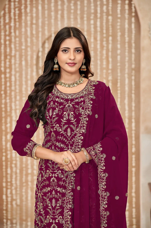 Ensemble Palazzo rose foncé en georgette avec broderie au fil et aux sequins