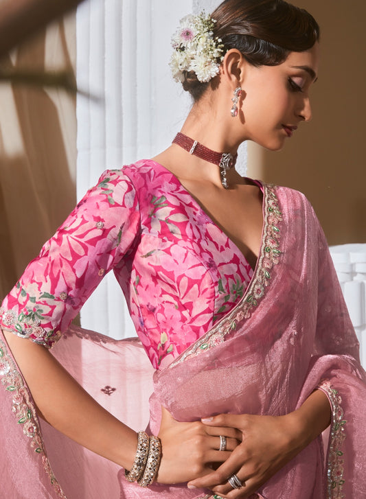 Sari moderne rose clair et fuchsia en tissu fantaisie et dentelle COLLECTION KANIKA
