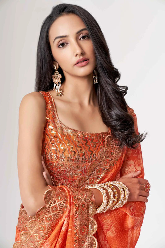 Sari Orange en Organza avec Imprimé Floral et Détails Pailletés