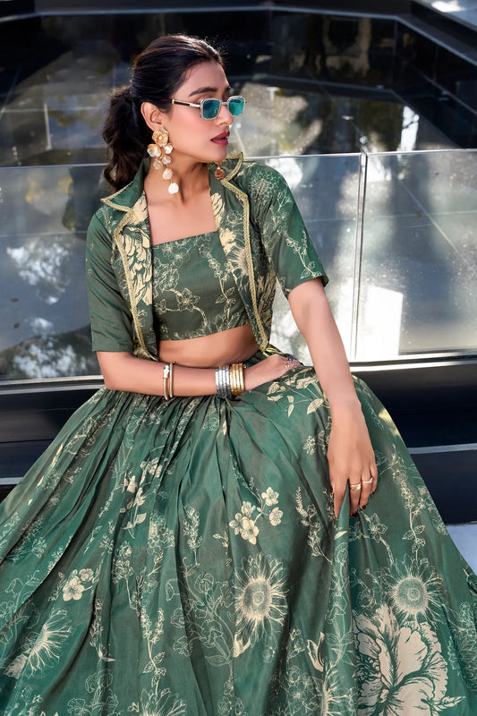 Ensemble Lehenga Choli Indo-Occidental en soie Tussar beige et vert pâle à imprimé floral