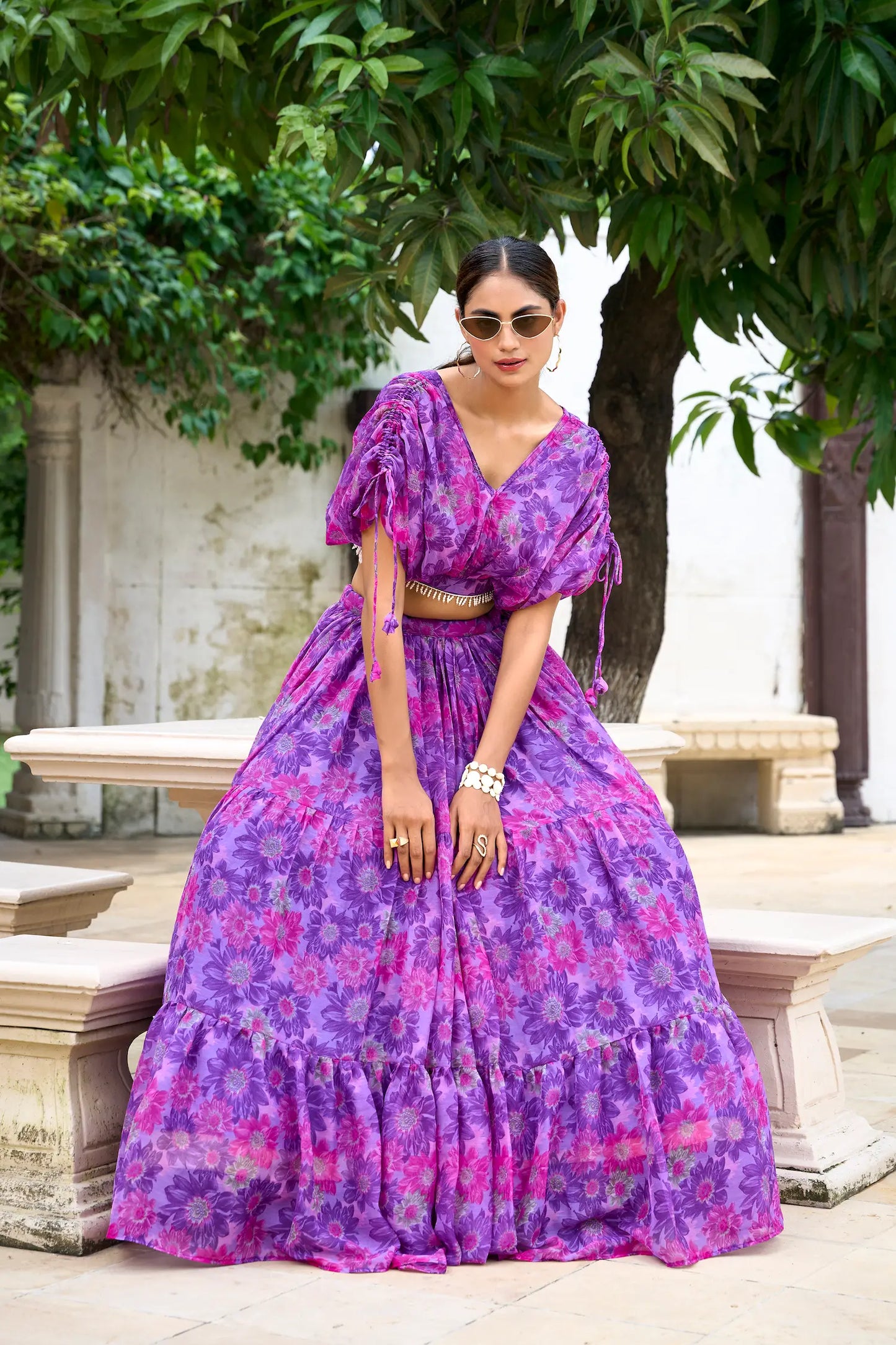Indo-westliches lila Chiffon Lehenga Choli Set