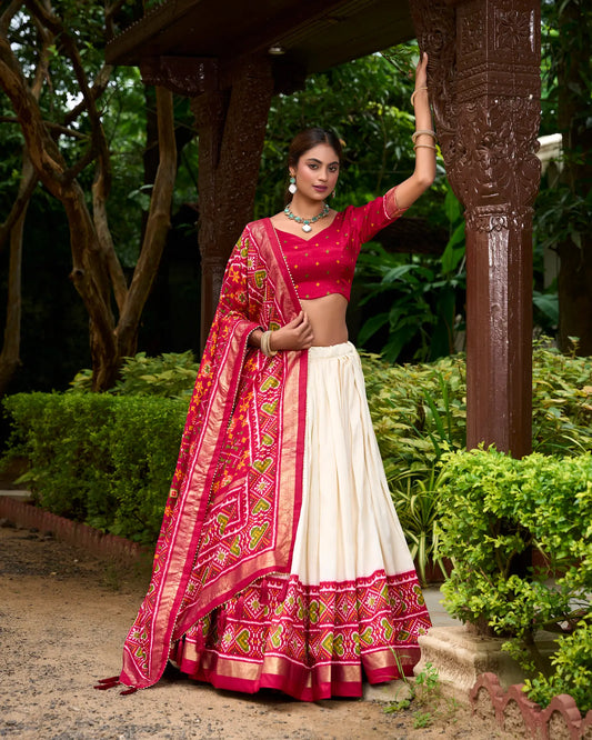 Lehenga Choli rouge soie Tussar imprimé Patola