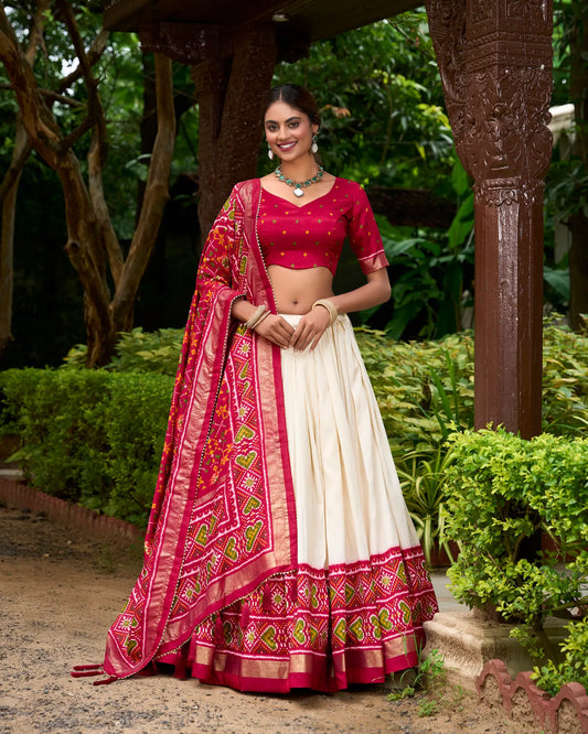 Lehenga Choli rouge soie Tussar imprimé Patola