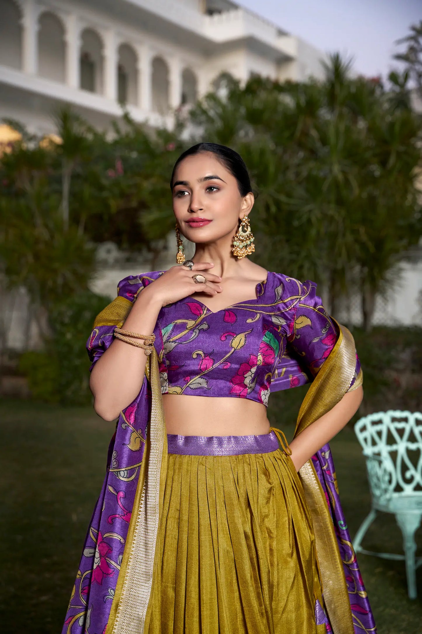 Senfgelber Lehenga Choli aus Dola-Seide mit Kalamkari-Print