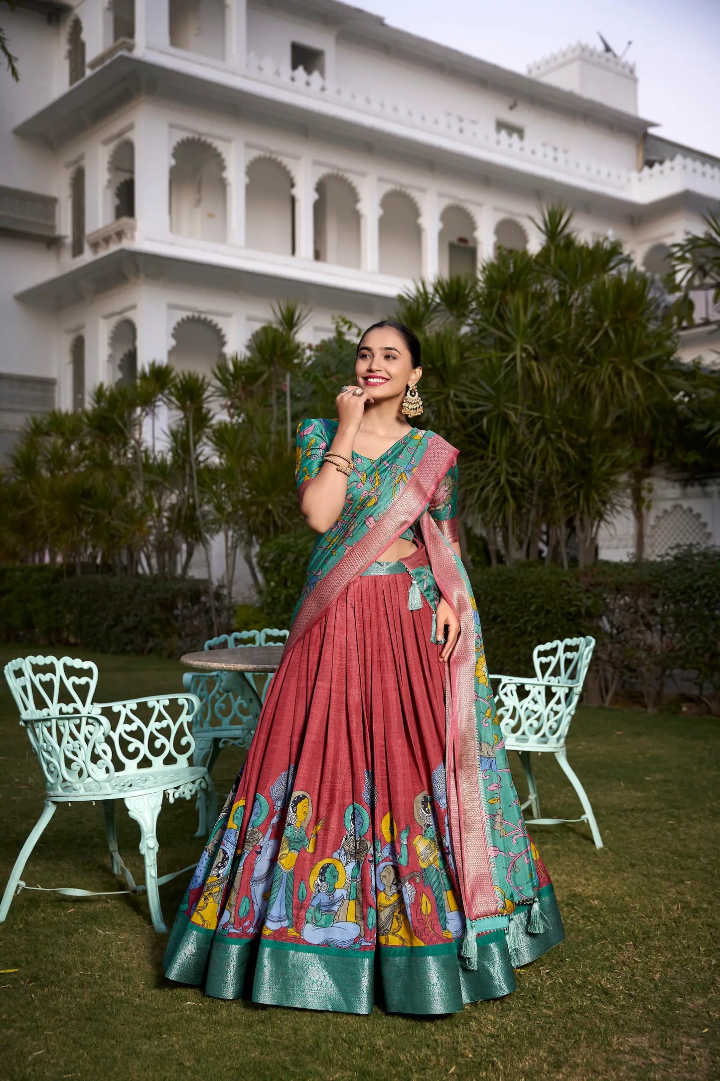 Hellroter Lehenga Choli aus Dola-Seide mit Kalamkari-Print