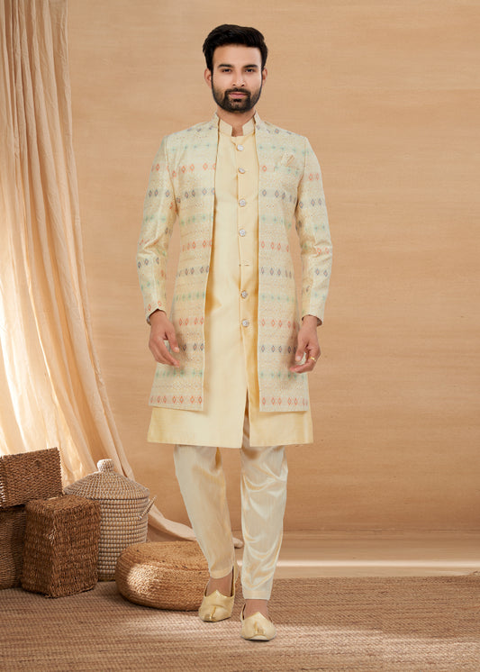 Ensemble Kurta beige avec veste à motifs colorés en soie et viscose pure