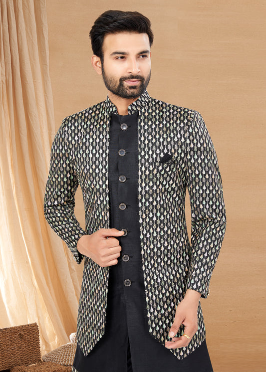 Ensemble Kurta noir avec veste noire motif multicolore en soie et viscose pure