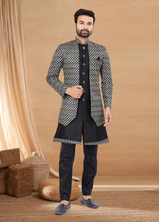 Ensemble Kurta noir avec veste noire motif multicolore en soie et viscose pure