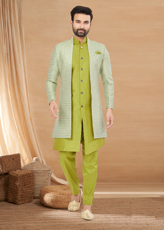 Ensemble Kurta vert clair avec veste en soie et viscose pure