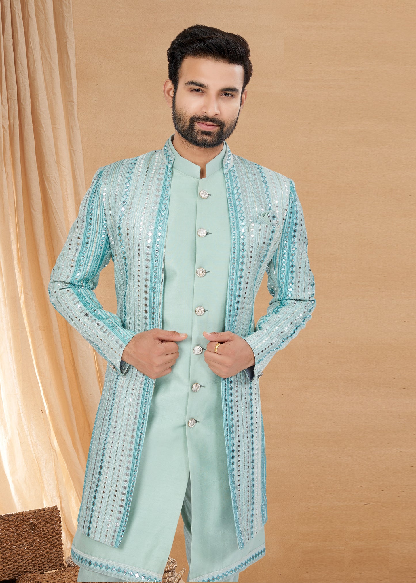 Ensemble Kurta bleu ciel avec veste scintillante en soie et viscose pure