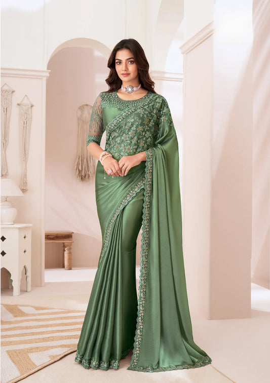 Sari de soirée en satin de soie vert kaki avec broderie de sequins et de fils