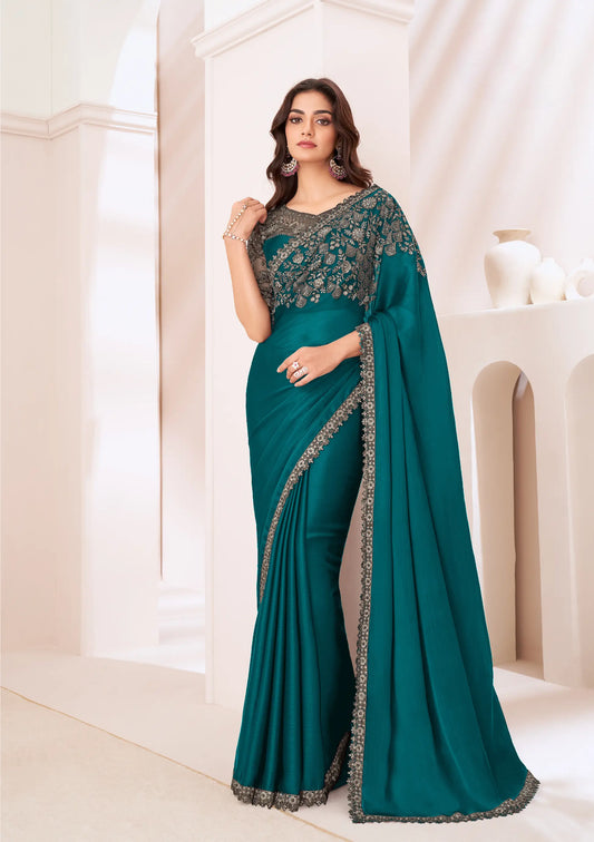 Sari de soirée en satin chiffon bleu canard avec broderie de sequins et fil
