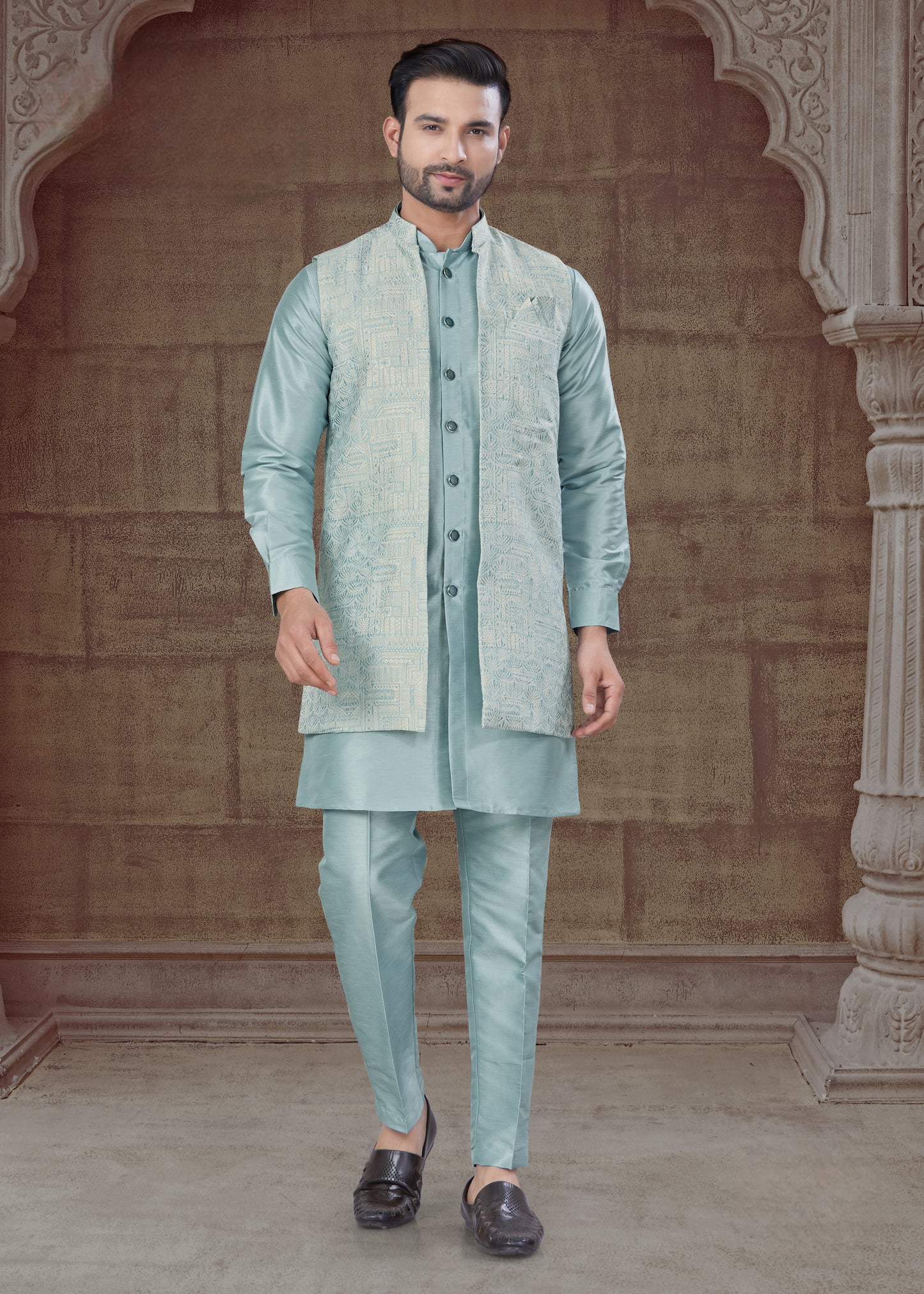 Ensemble Kurta bleu ciel avec Veste Ouverte Ton sur Ton
