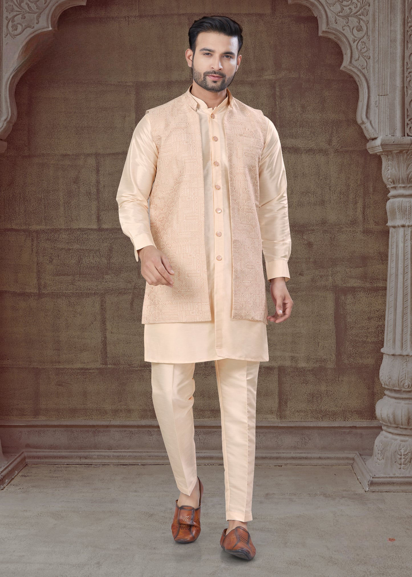 Ensemble Kurta beige ancien avec Veste Ouverte Ton sur Ton