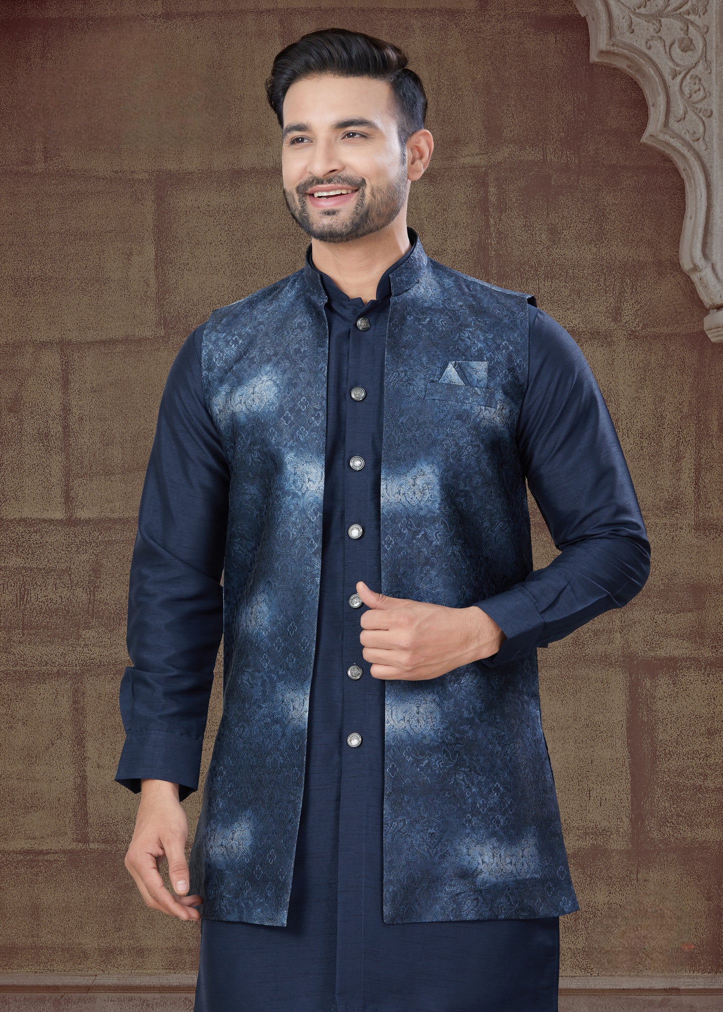 Ensemble Kurta bleu marine avec Veste Ouverte Ton sur Ton à effet