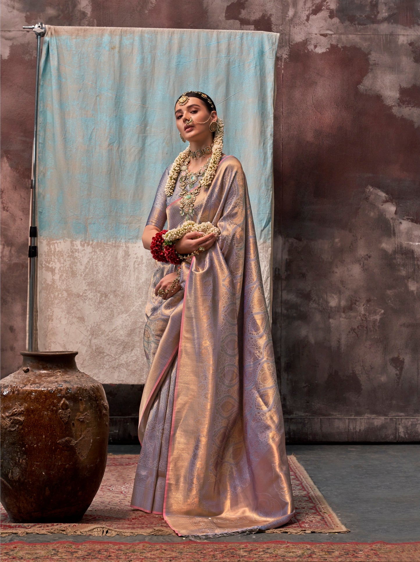 Sari gris violet tissé main effet bicolore Tradition COLLECTION QALA