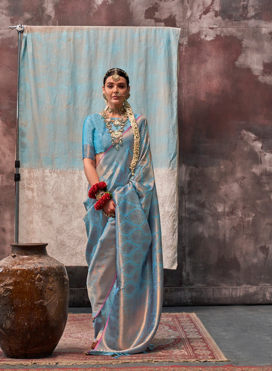 Sari bleu ciel tissé main effet bicolore Tradition COLLECTION QALA