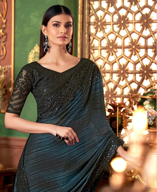 Sari de soirée en soie noire à motifs avec broderie au fil et aux sequins