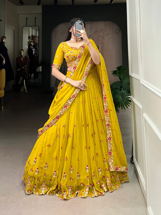 Lehenga choli en georgette moutarde avec broderie à sequins