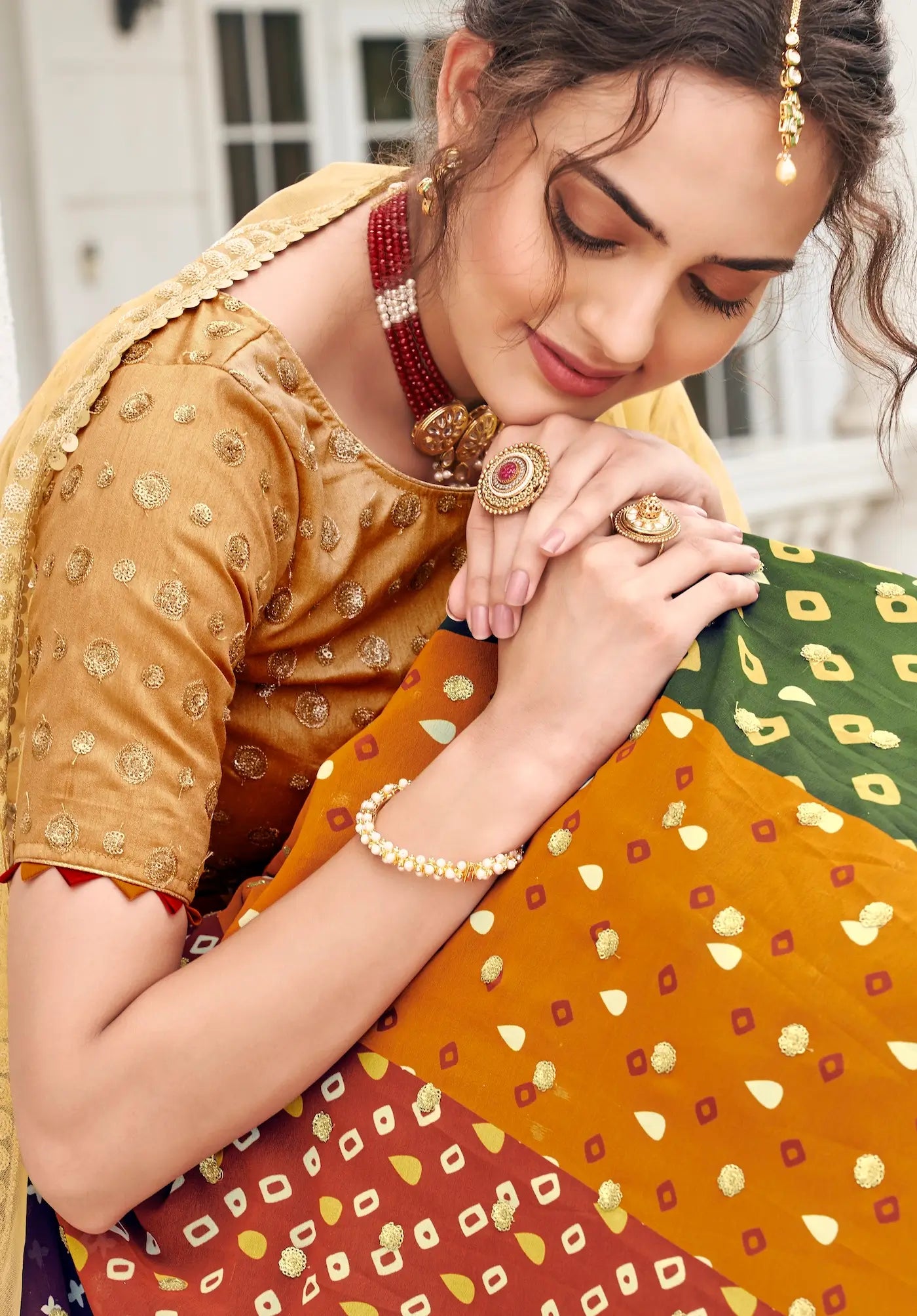 Lehenga Choli en Georgette Beige-Multicolore avec Impressions Digitales et Broderies