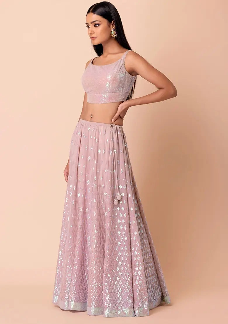 Lehenga de soirée rose mauve clair avec broderie en sequins et dupatta à volants