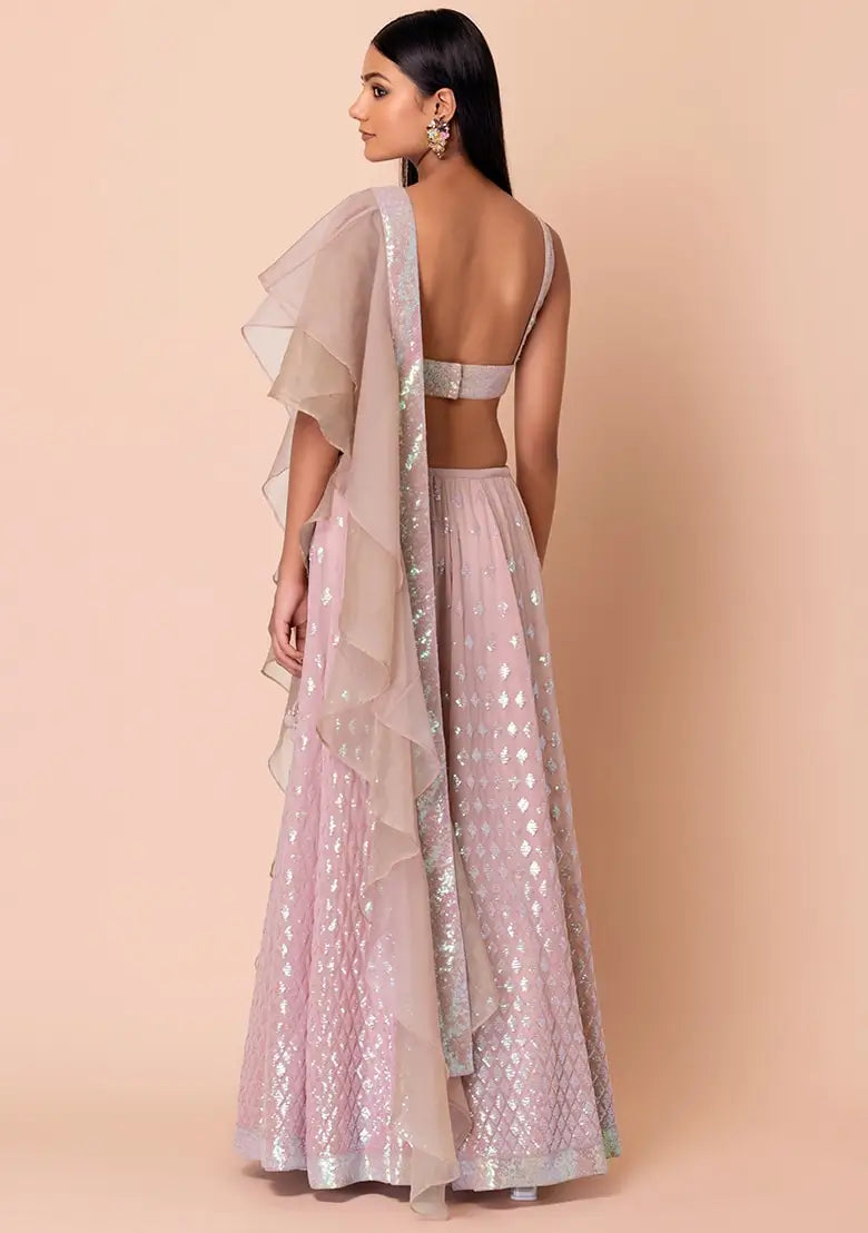 Lehenga de soirée rose mauve clair avec broderie en sequins et dupatta à volants