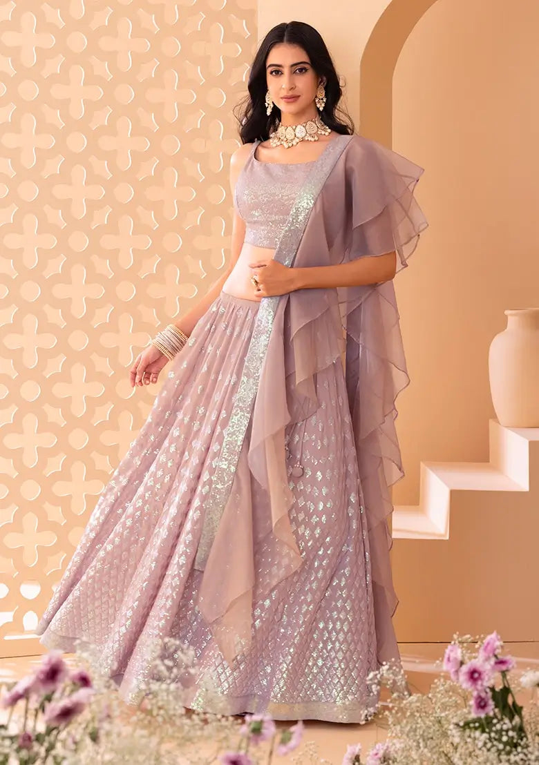 Lehenga de soirée rose mauve clair avec broderie en sequins et dupatta à volants