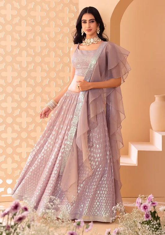 Lehenga de soirée rose mauve clair avec broderie en sequins et dupatta à volants