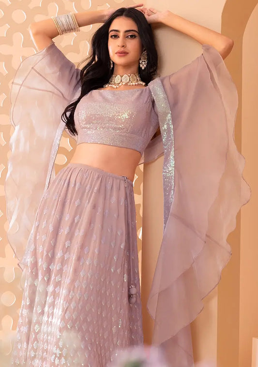 Lehenga de soirée rose mauve clair avec broderie en sequins et dupatta à volants