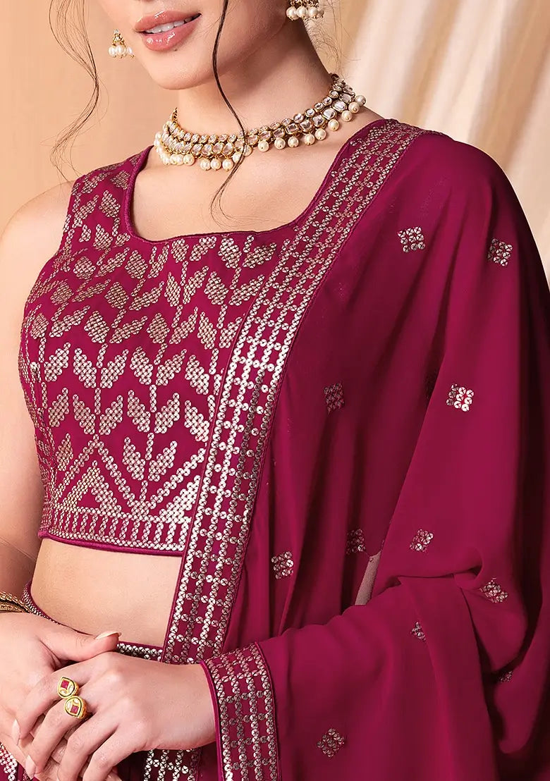 Lehenga en georgette rose foncé avec sequins et broderie à fil