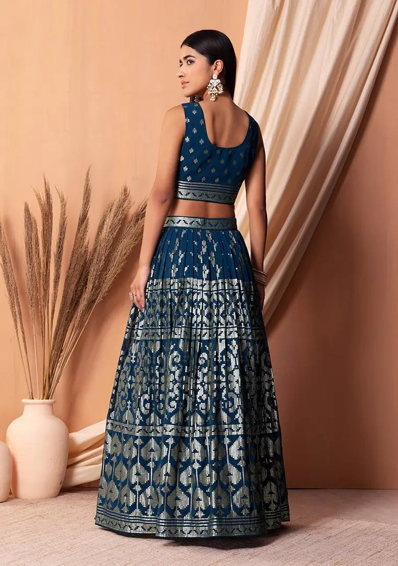 Lehenga Choli en georgette bleue avec sequins et broderie à fil