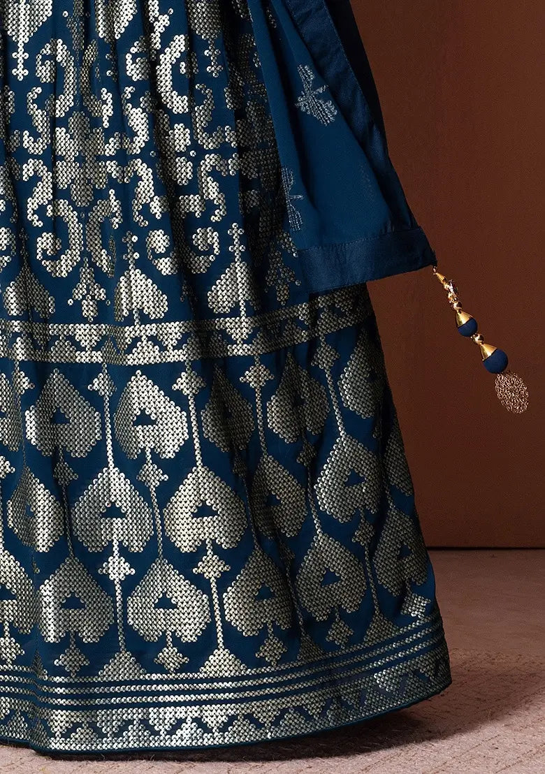 Lehenga Choli en georgette bleue avec sequins et broderie à fil