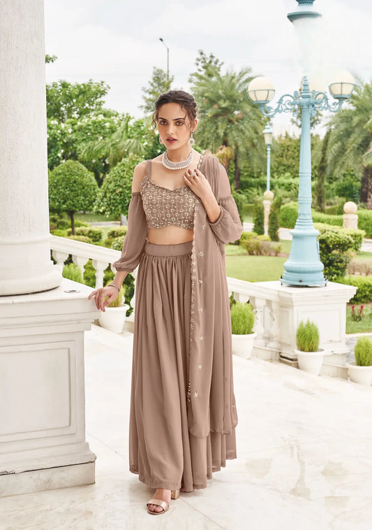 Lehenga Choli en Georgette Beige avec Broderie au Fil et Sequins