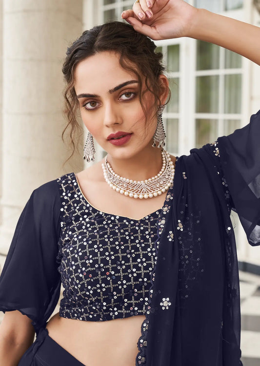 Lehenga Choli en Georgette Bleu Marine avec Broderie au Fil et Sequins