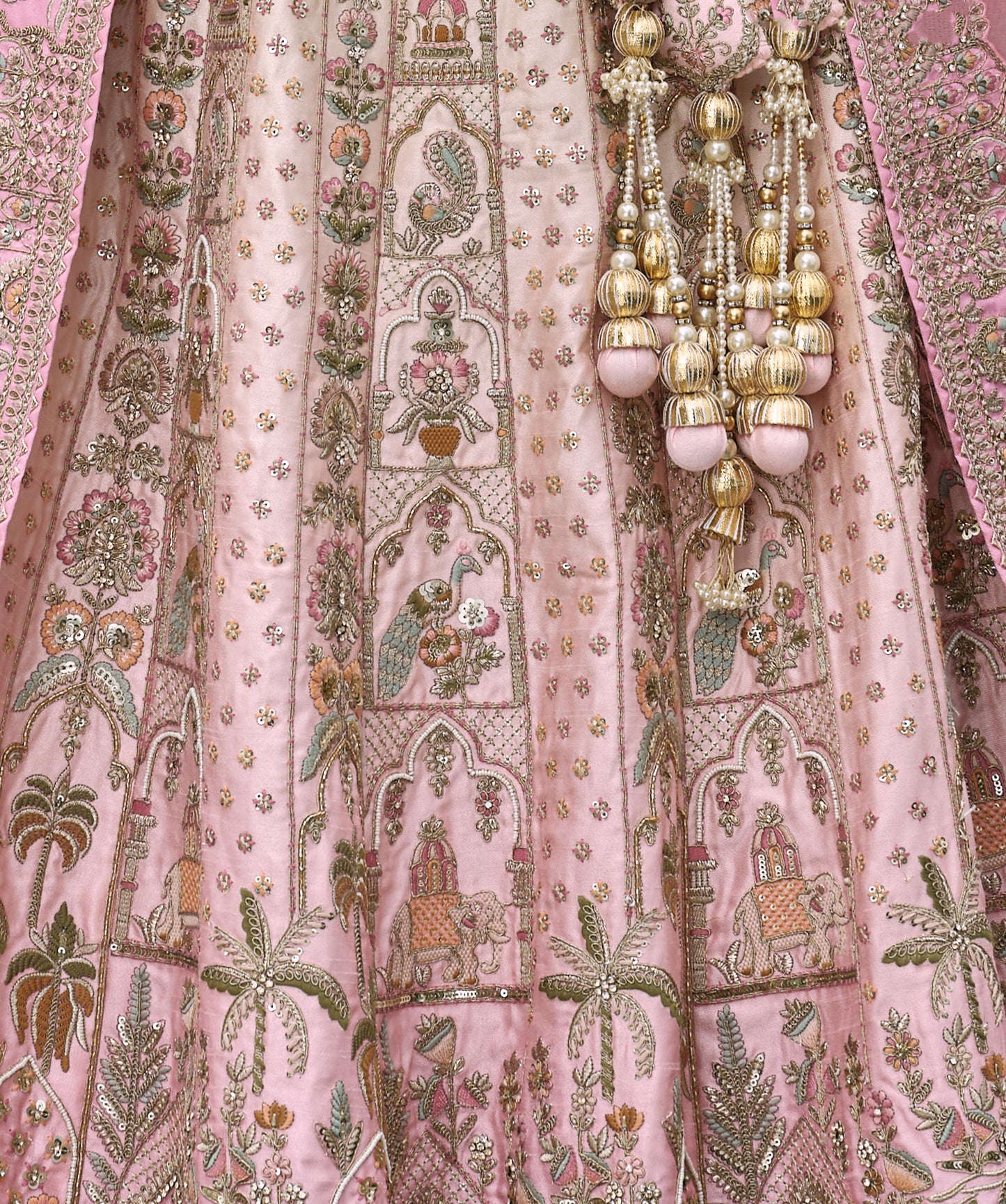 Lehenga de mariée rose clair ANEET avec détails de broderies dorées