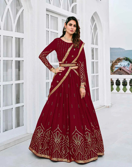 Ensemble Lehenga Choli bordeaux en georgette avec broderie en fil et sequins