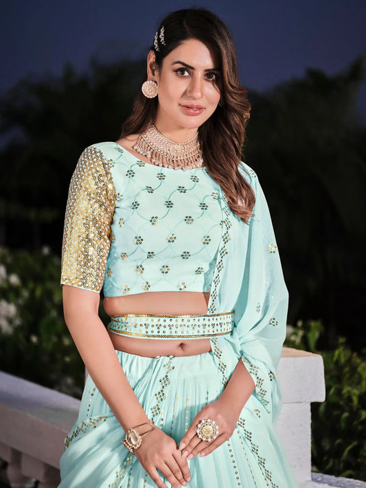 Lehenga Choli bleu ciel en georgette avec broderie fil et sequins