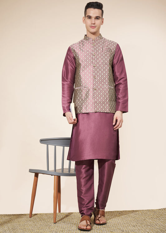 Ensemble Kurta tendance rose mauve avec Veste Koti mauve en jacquard COLLECTION AYAAN