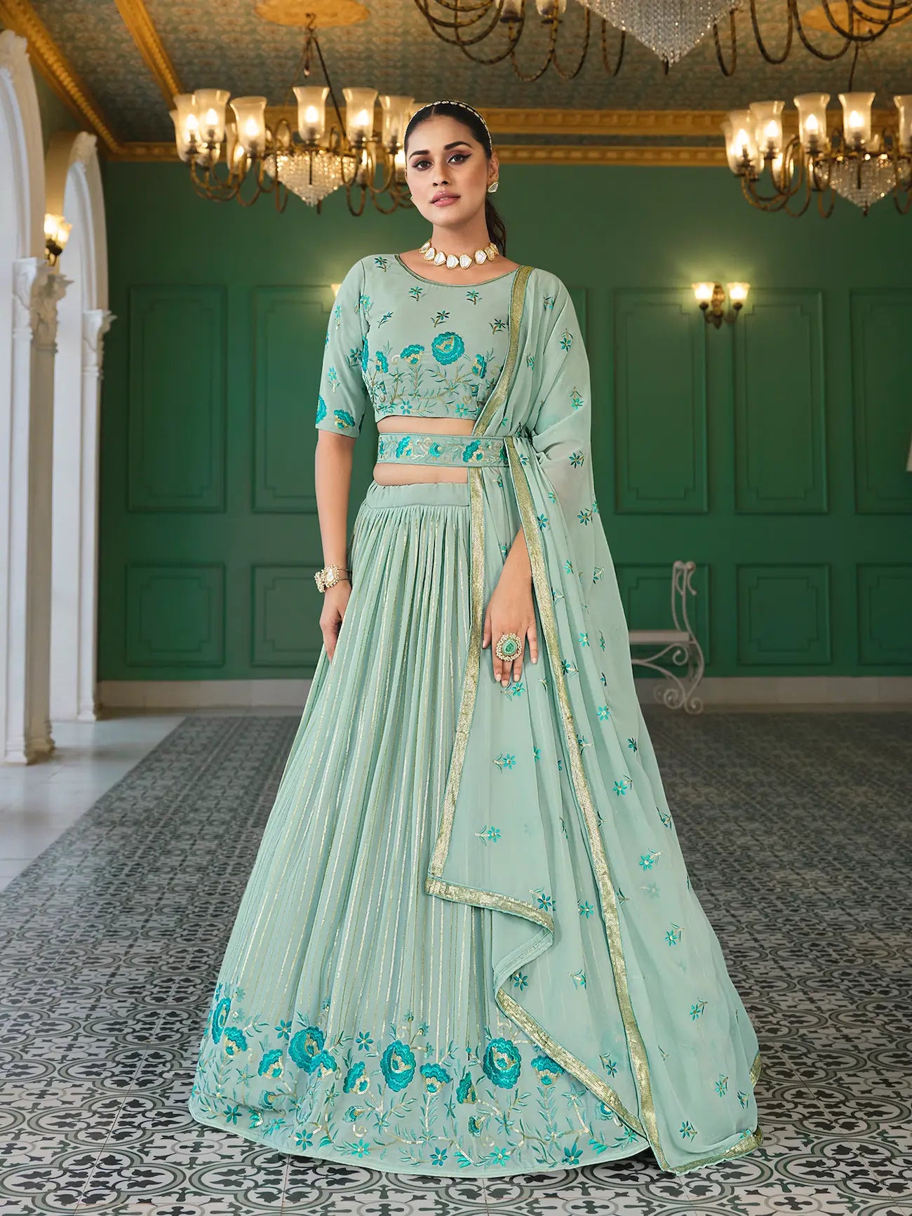 Ensemble Lehenga Choli vert clair en Georgette avec broderie en fil et sequins