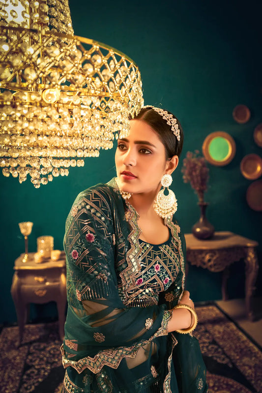 Lehenga Choli en Georgette Vert Foncé avec Broderie en Fil, Sequins et Gota Patti