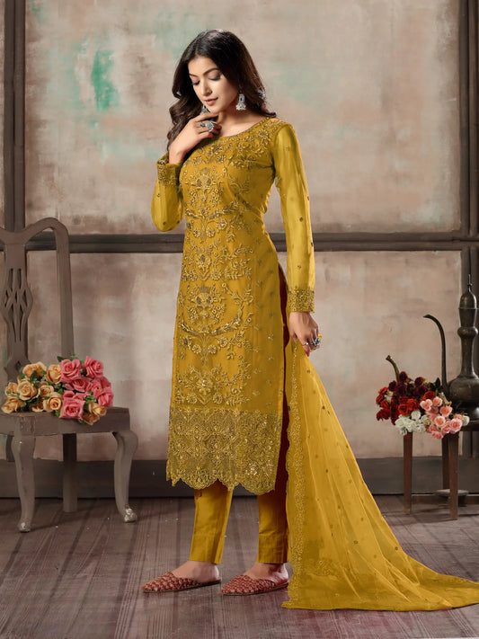Ensemble Salwar en filet jaune avec broderie au fil et sequins