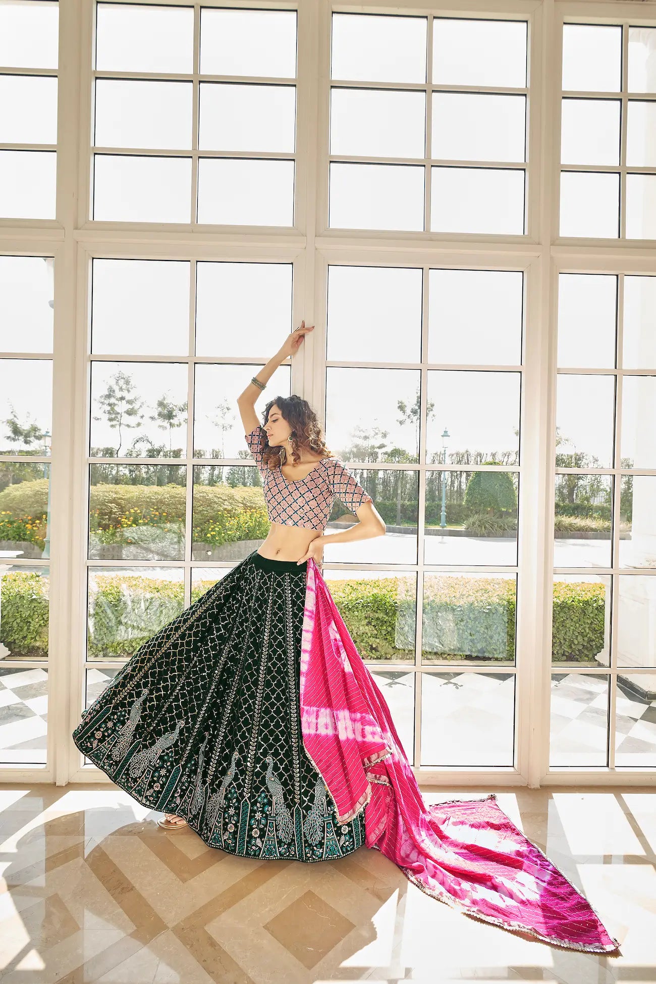 Lehenga Choli en Georgette Vert avec Broderie en Fil et Sequins