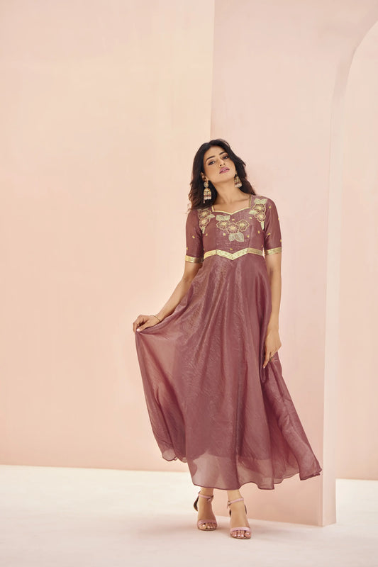 Kurta en Organza mauve  avec Broderie à la Main
